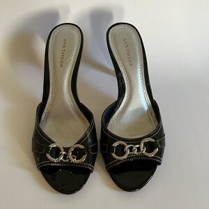 Black patent Ann Taylor heels 8